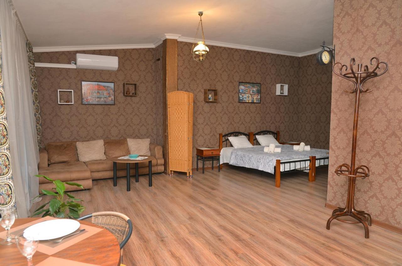 Natia'S Apartment On Dadiani St. Tbilissi Extérieur photo